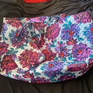 Vera Bradley grand tote new without tags